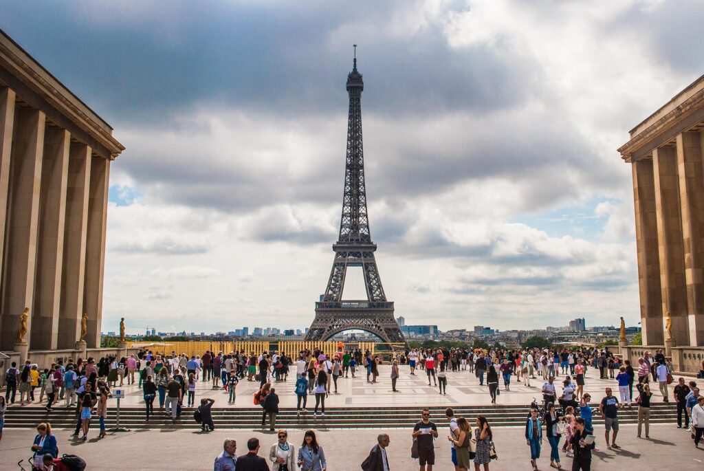 Paris eiffel-tower